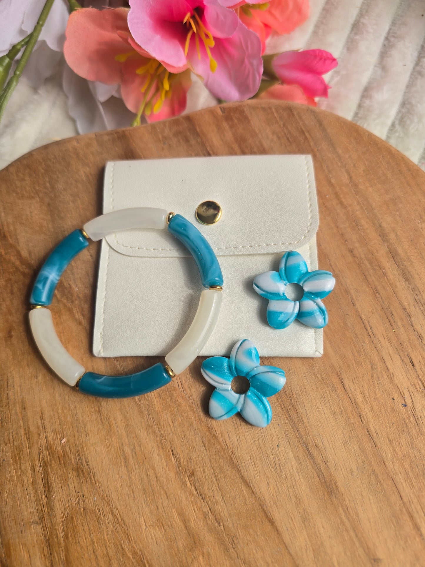 Box bracelet + LĂ©onie assortie đŒ