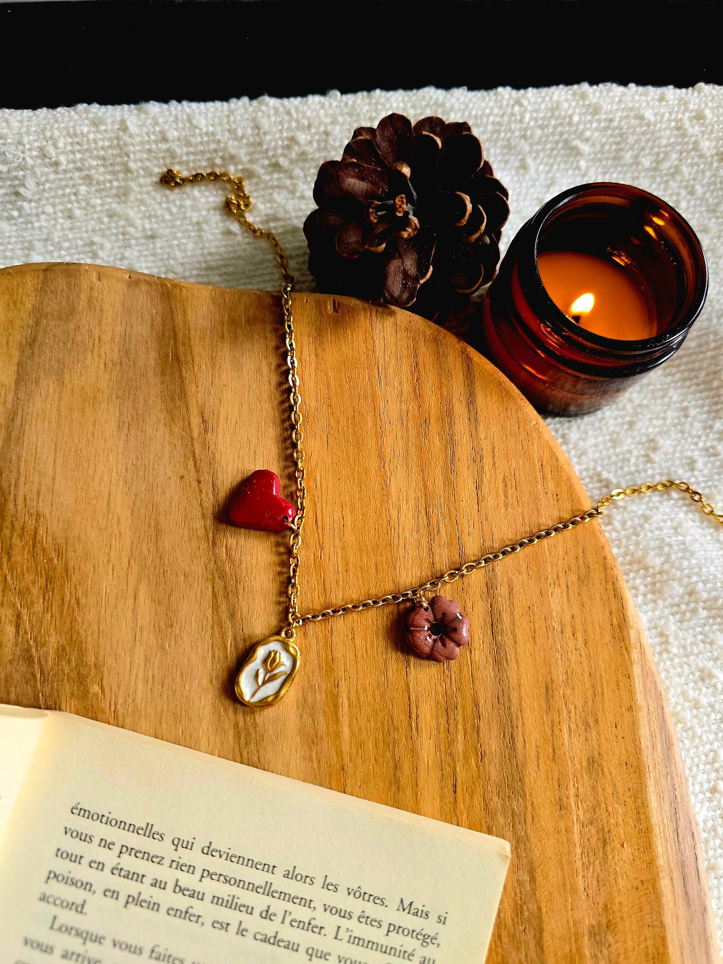 collier Eve