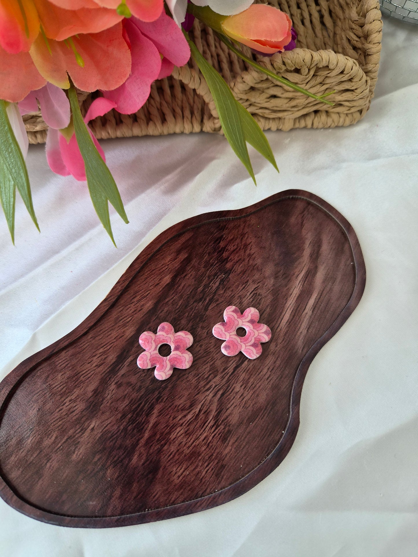 Louison rose a motif