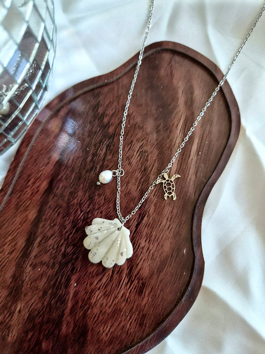 Collier Mona