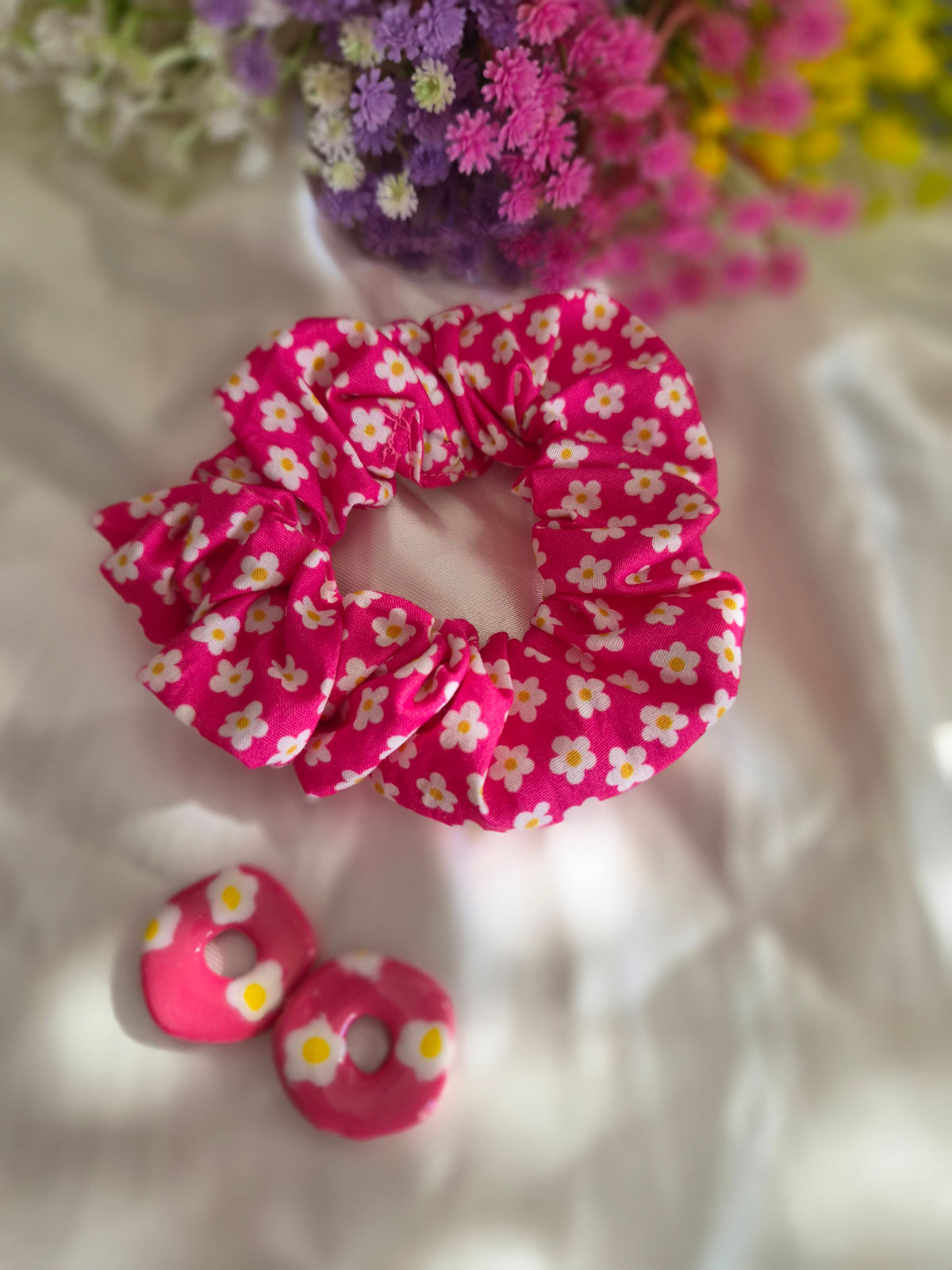 Box chouchou + pampilles Maria fleurs blanche