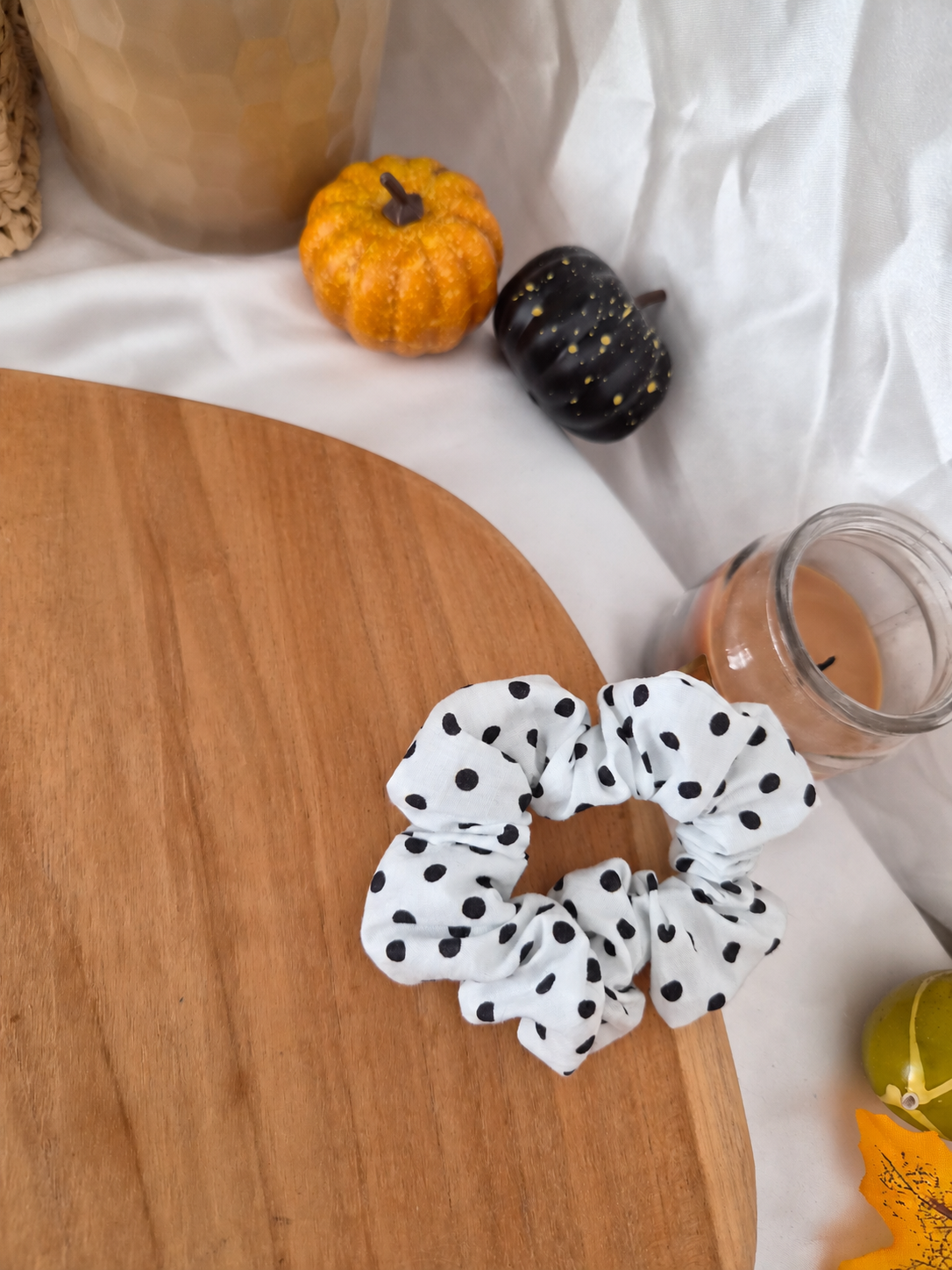 Chouchou classique - Blanc à pois noir