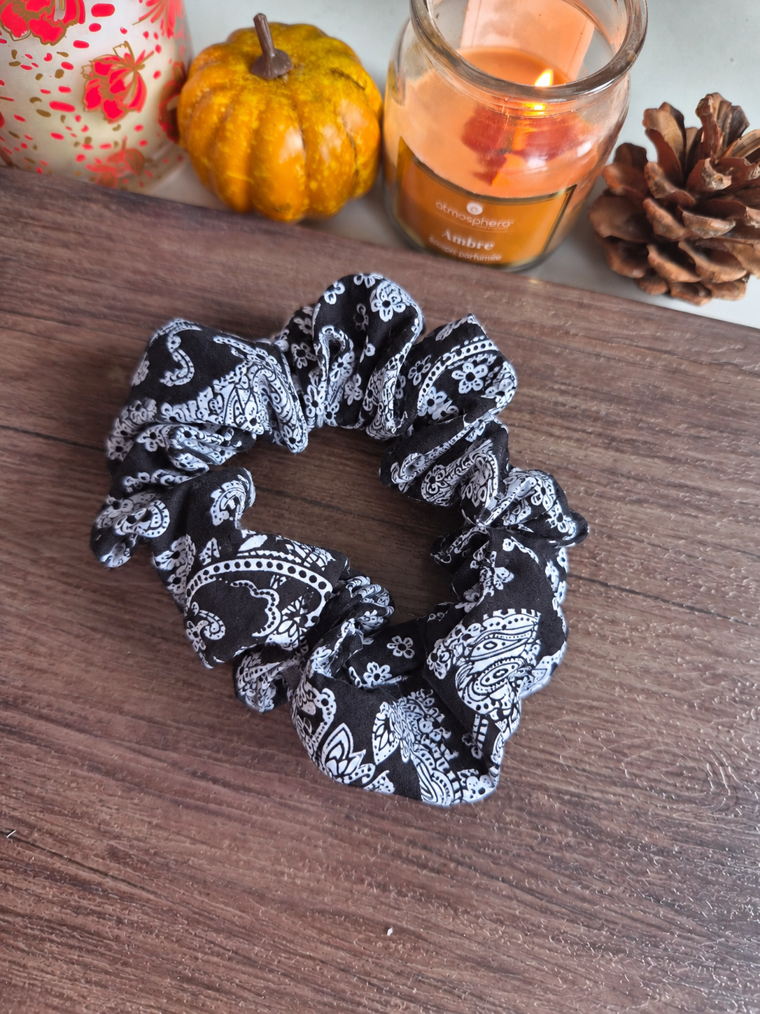 Chouchou classique - Noir motif blanc