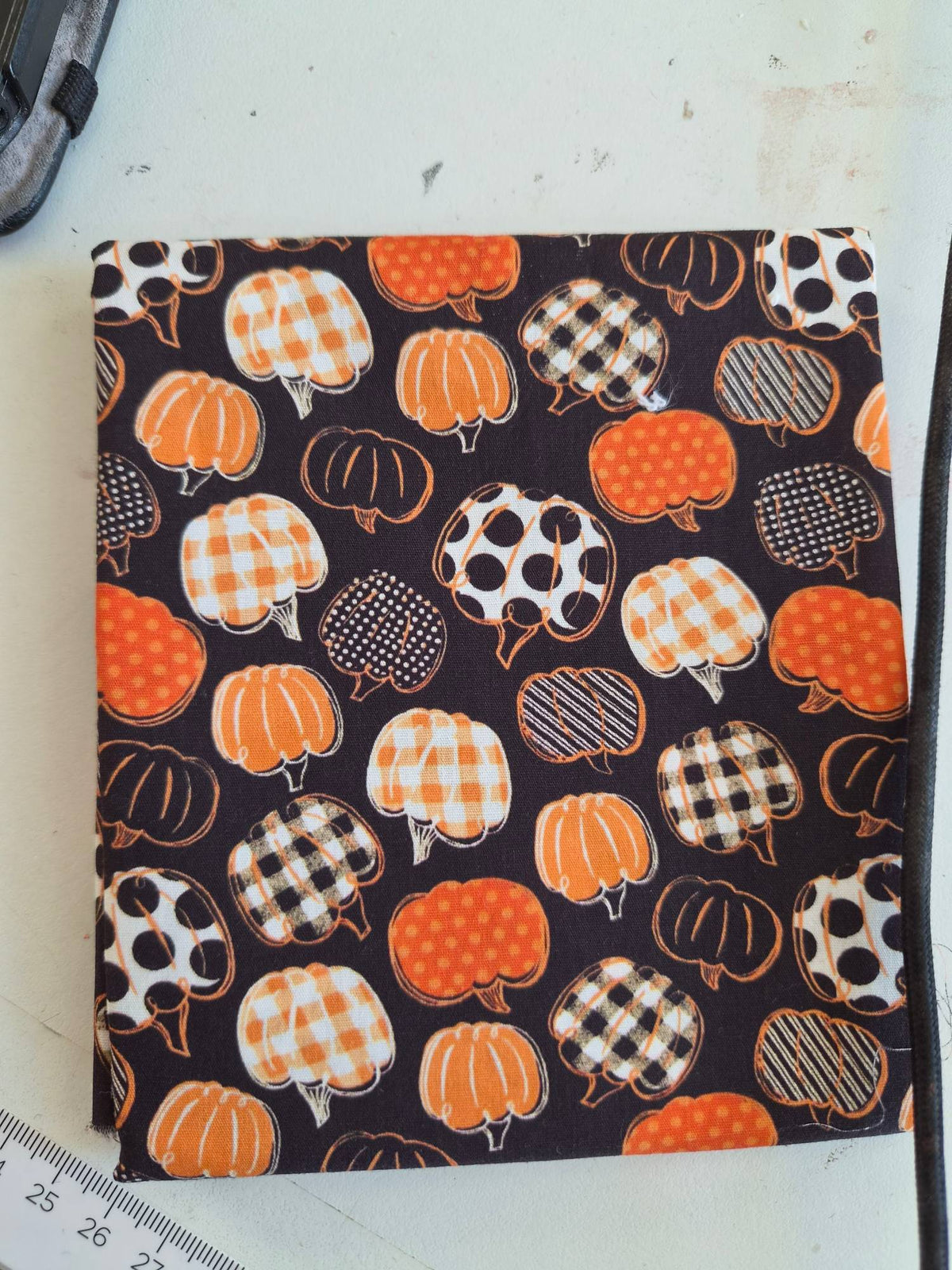 Tissu Halloween citrouilles fond noir - Amaly Créa